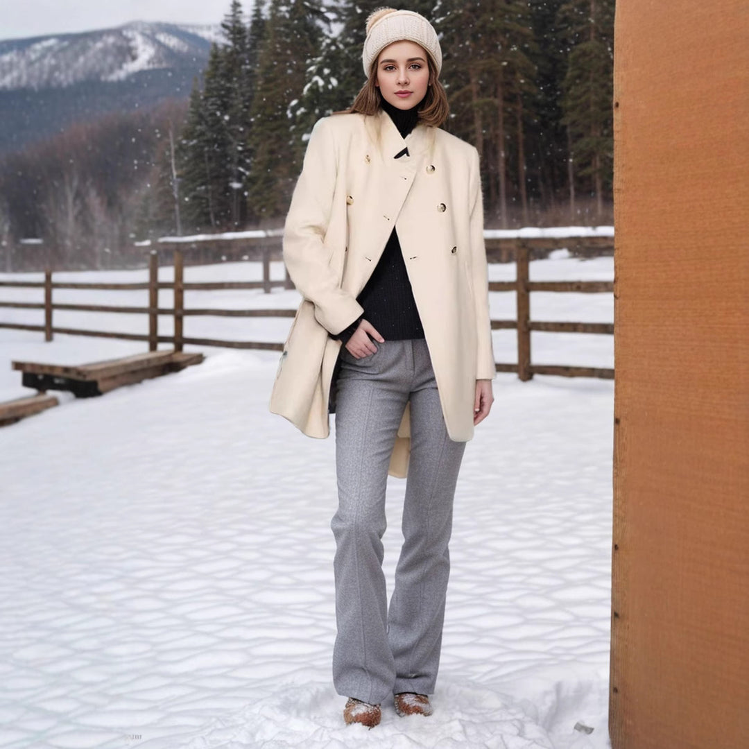 Elegant transitional coat for women with double-breasted fastening and deep lapels Amarae