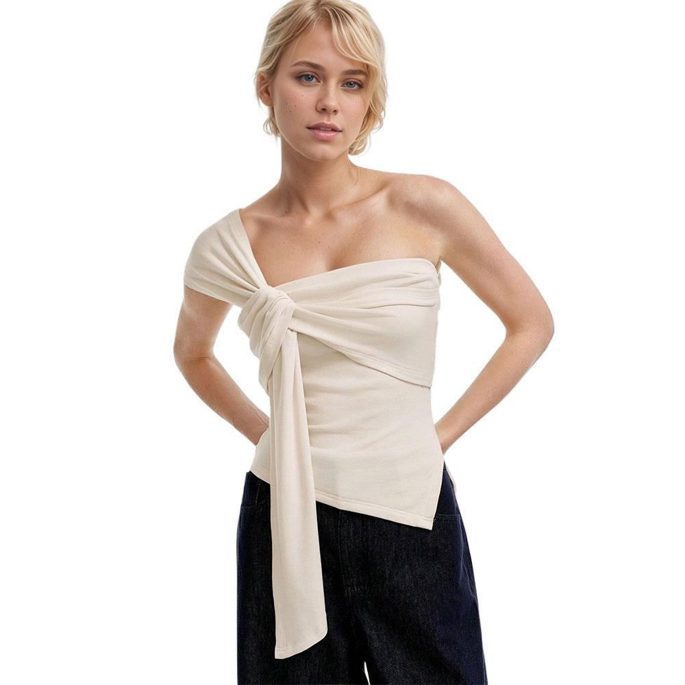 Haut enveloppant à la mode pour femmes avec coupe asymétrique et liens élégants Chic & Stil