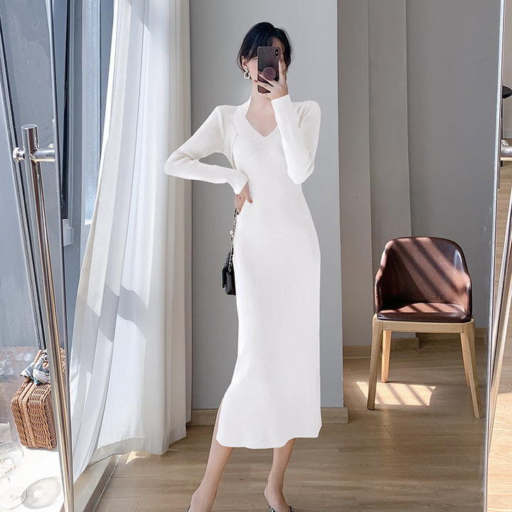 Robe en tricot pour femmes avec décolleté en V et fentes sur les côtés Chic & Stil