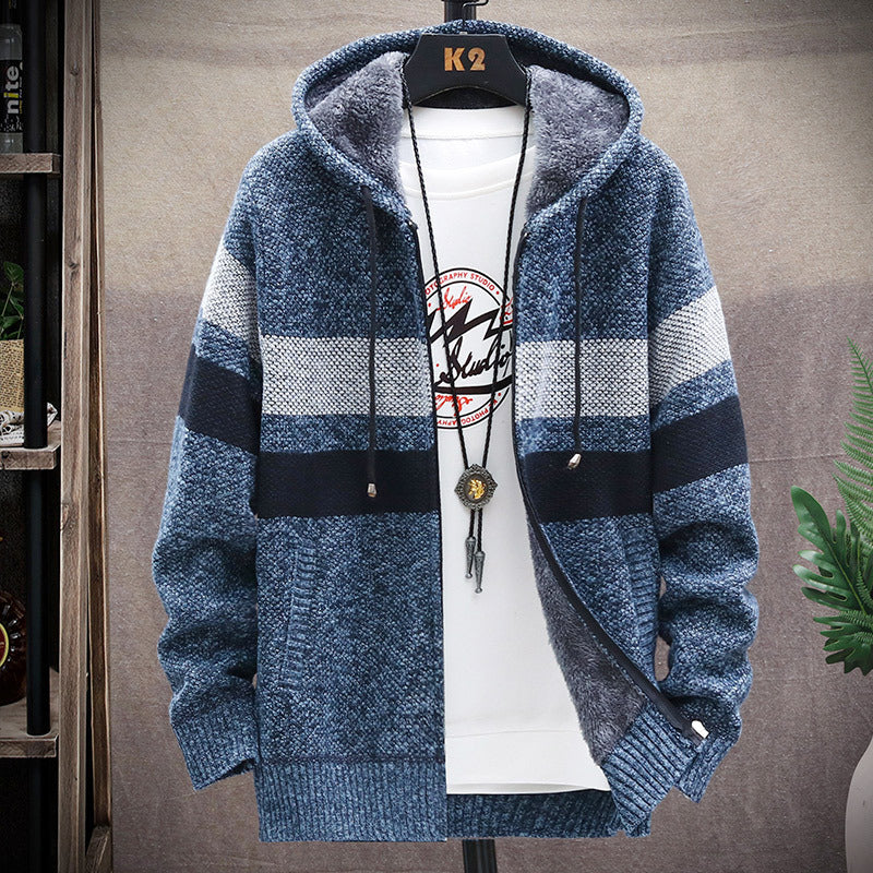 Men's fleece hoodie with high collar and Amarae structure