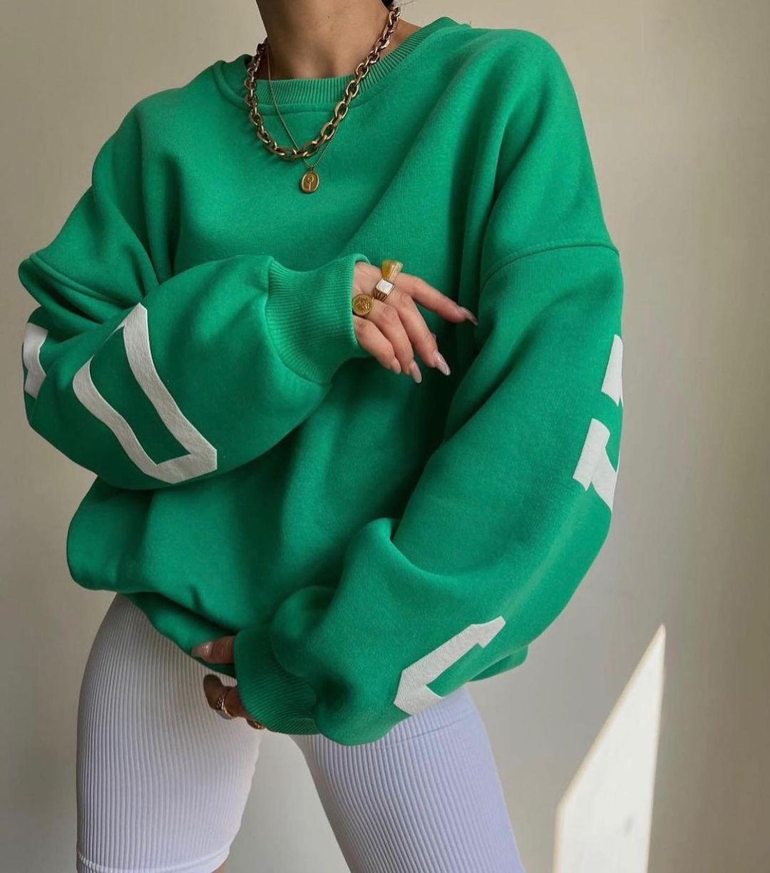 Oversized sweatshirt for women with Lune London logo catchy