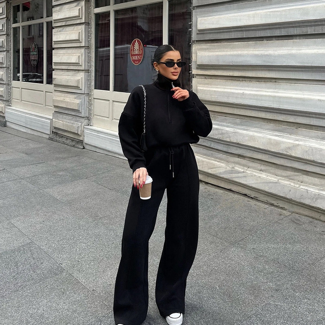 Ladies oversized sweatshirt and chic jogging set