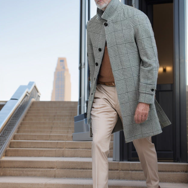 Elegant trench coat for men with a modern checked pattern and a waist belt Lune London