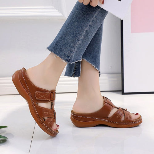 Women's strap sandals with a breathable upper material structure and a comfortable sole Amarae