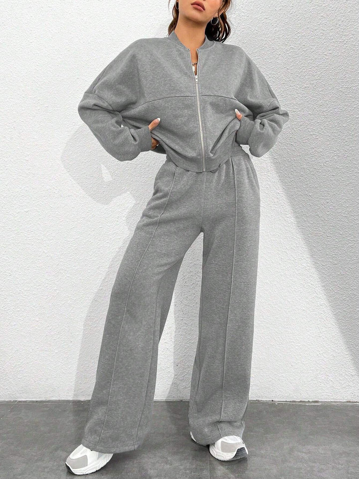 Women's short zip-up hoodie with high-waist wide jogger set Amarae