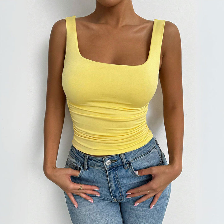 Haut ajusté pour femmes avec encolure carrée et détails volants Chic & Stil