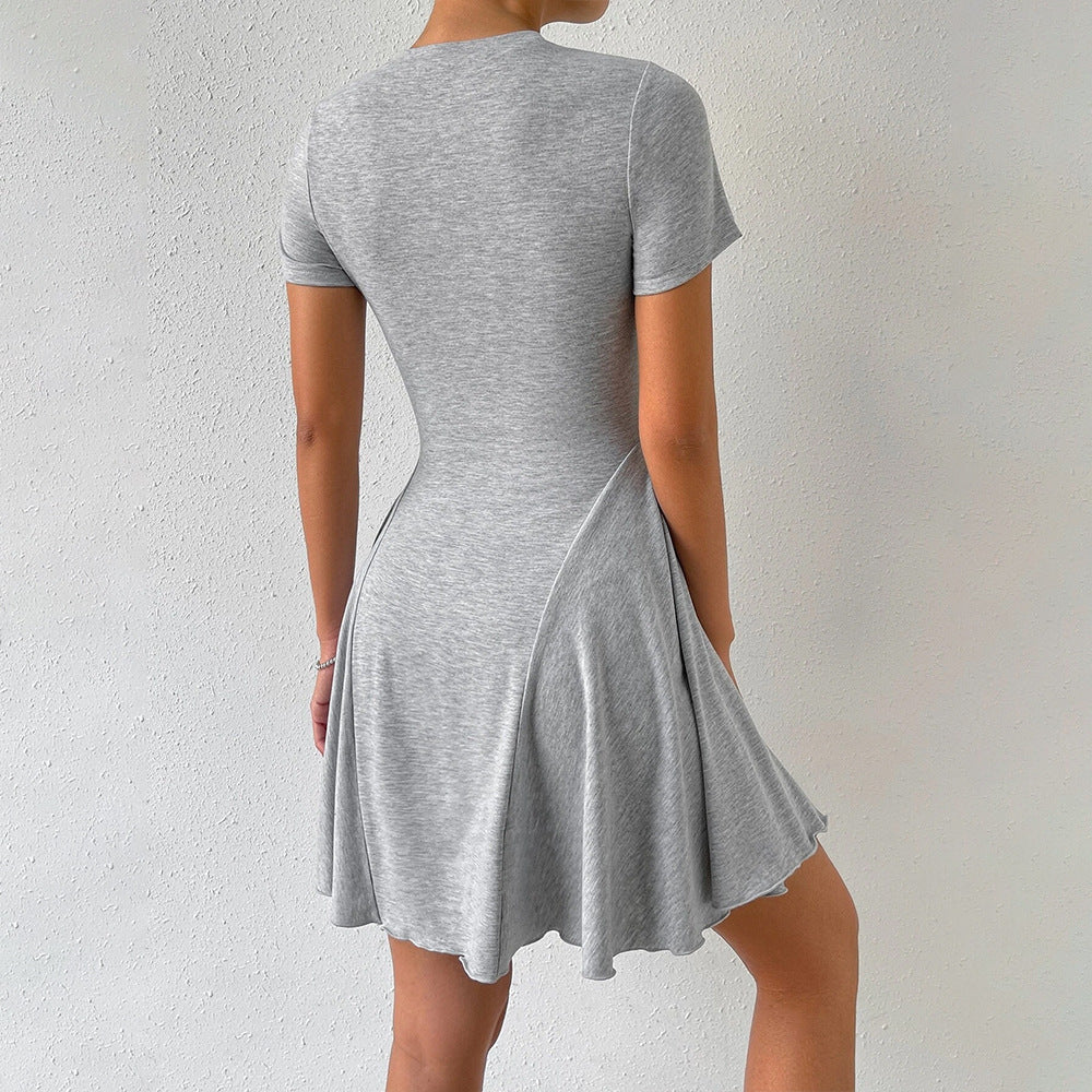Robe d'été décontractée pour femmes avec col rond et jupe évasée Chic & Stil