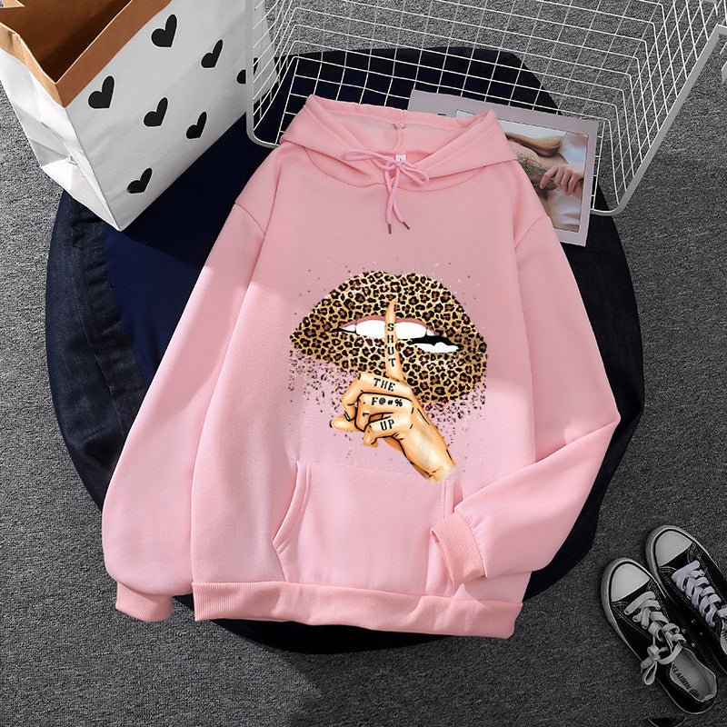Women's hoodie with striking leopard pattern Chic & Stil