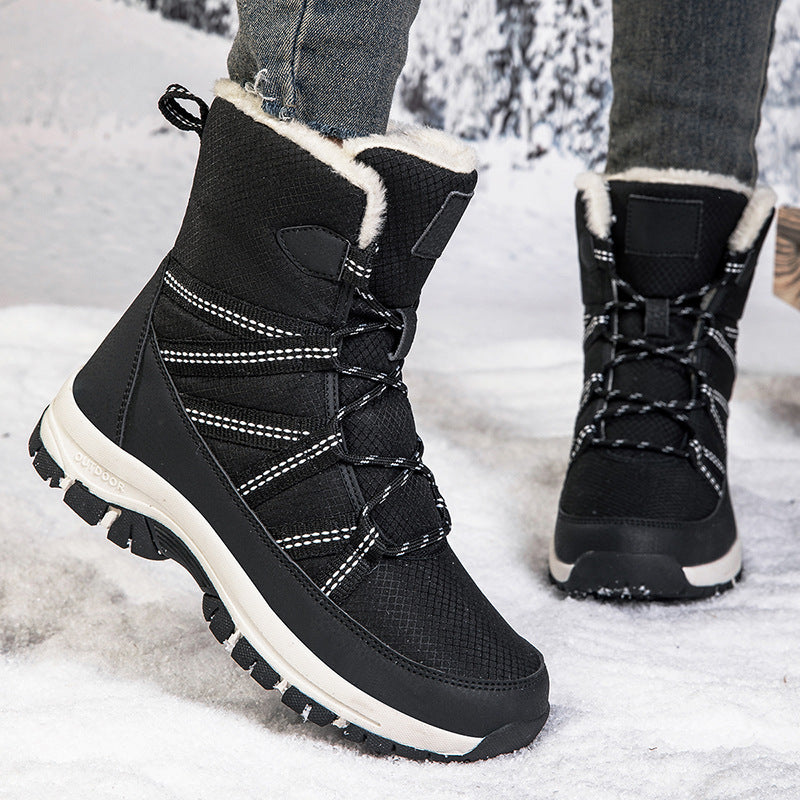 Insulated winter boots for women with non-slip sole and breathable upper material Lune London
