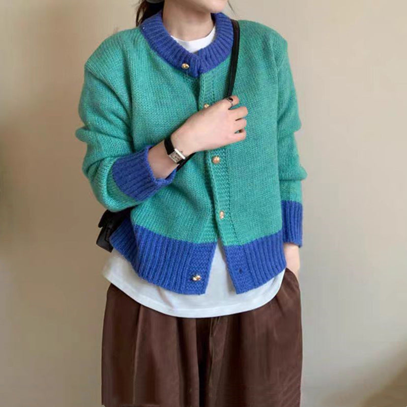 Cardigan pour femmes avec motif complexe et accents colorés Chic & Stil