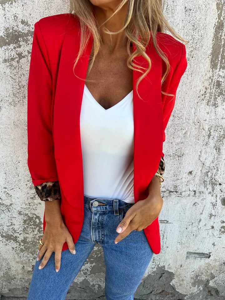 Elegant oversized blazer for women with leopard print details Lune London