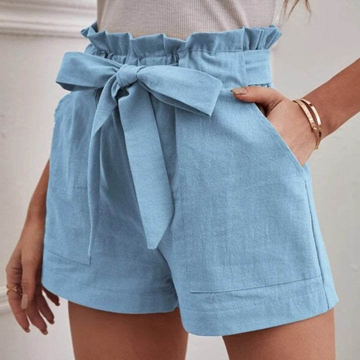 Fitted women's shorts with tie and practical pockets Lune London
