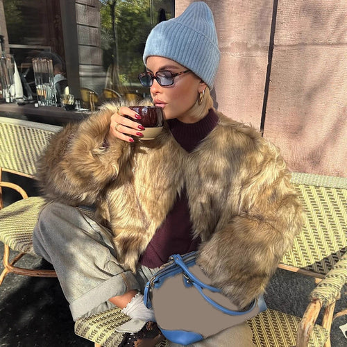 Women's short faux fur jacket with oversized sleeves and plush collar Amarae
