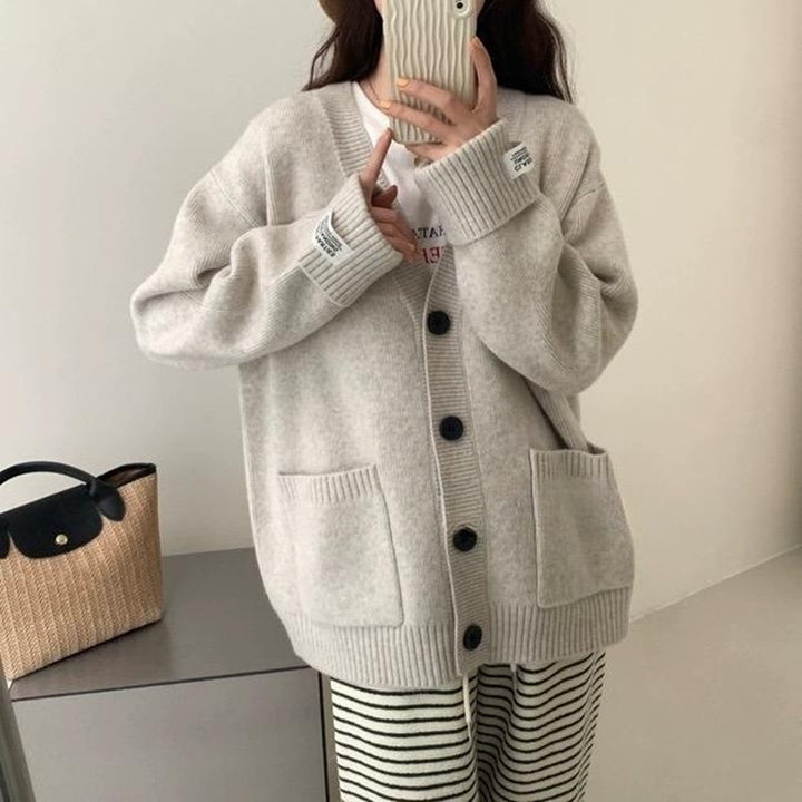 Cardigan Décontracté Surdimensionné pour Femmes avec Grandes Poches et Détails de Boutons Chic & Stil