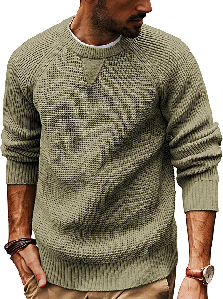 Casual knitted sweater for men with a structured fabric pattern and a round collar Lune London