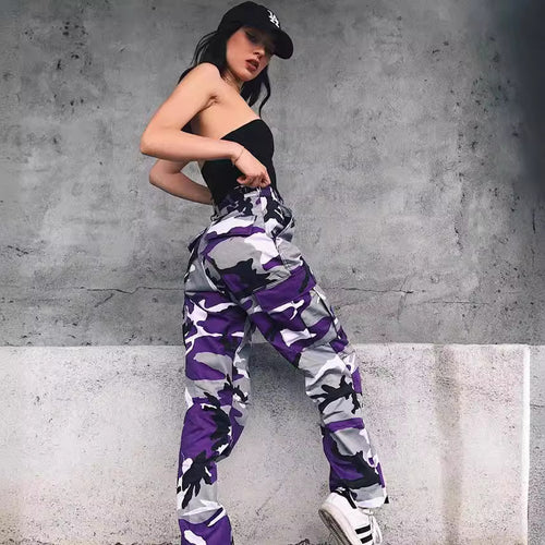 Cargo pants for women with a modern camouflage design featuring practical pockets and elastic waist Amarae
