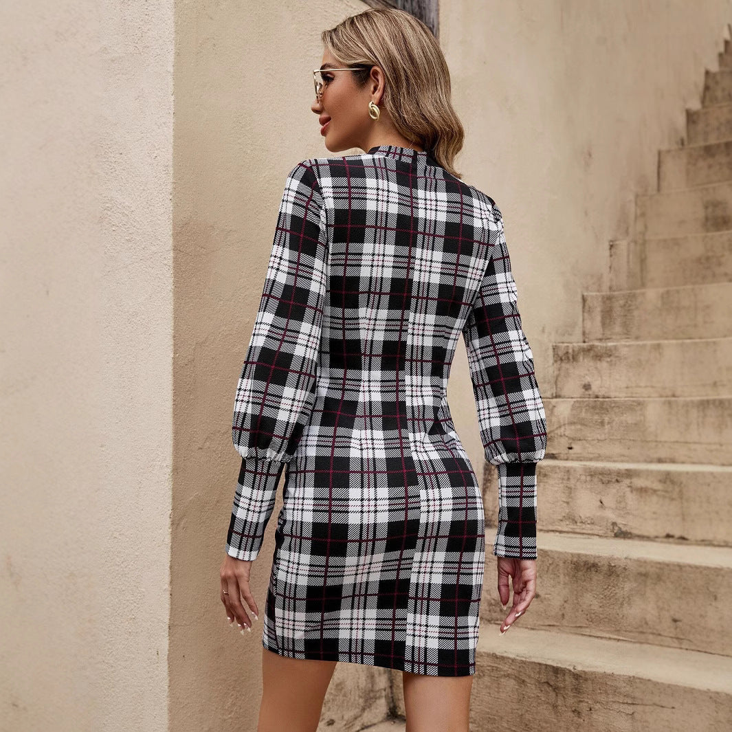 Fitted checkered dress for women with puff sleeves Lune London