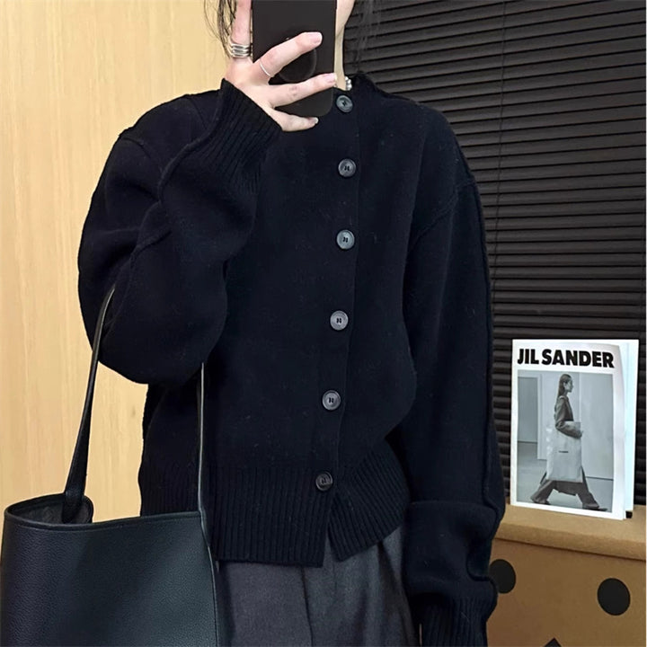 Cardigan pour dames avec fermeture à boutons et détails côtelés Chic & Stil