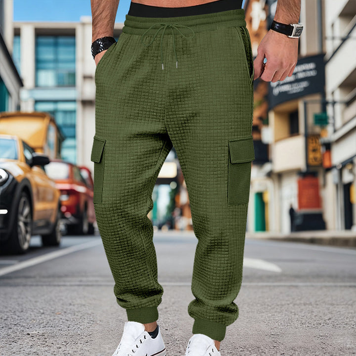Cargo jogger pants for men with practical side pockets and elastic waistband Lune London