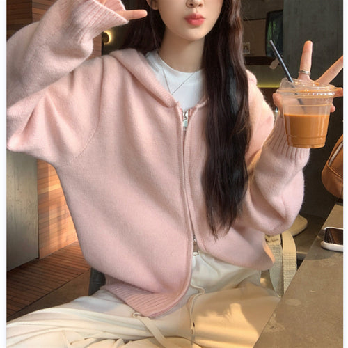 Cardigan pour femmes avec détails en cordon et coupe décontractée Chic & Stil