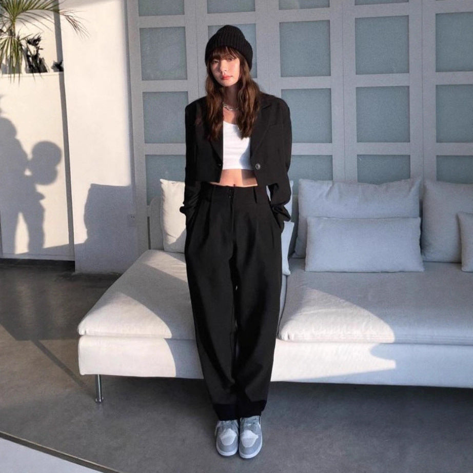 Ensemble Blazer-Pantalon Élégant et Moderne pour Femmes Chic & Stil