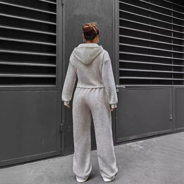 Ladies trendy zip hoodie with fitted cut Lune London