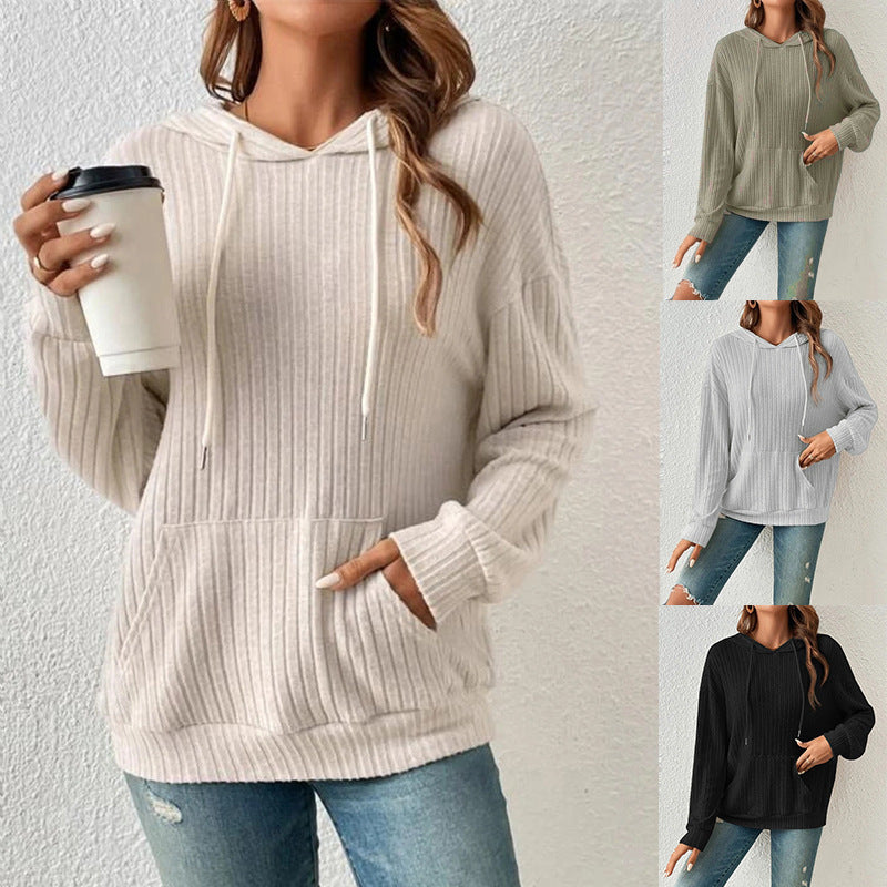Casual hooded sweatshirt for women in fine ribbed knit Lune London