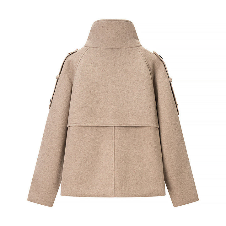 Veste en laine élégante pour femmes avec col haut et boutons décoratifs Chic & Stil