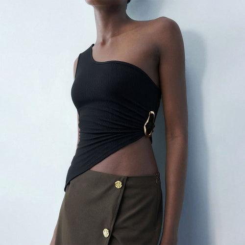 Asymmetrical top for women with elegant twisted detail Chic & Stil