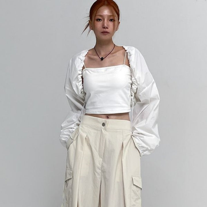 Blouse pour femmes à manches longues courte avec volants Chic & Stil