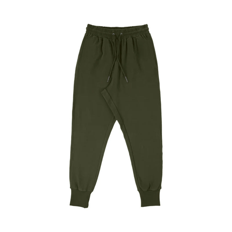 Comfortable pleated jogger pants for men with elastic waist and practical pockets Lune London