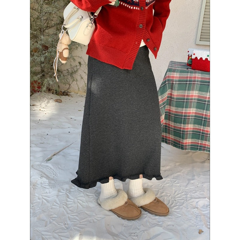 Women's cozy knitted sweater with cable pattern Chic & Stil