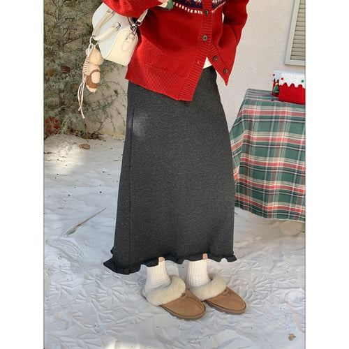 Women's cozy knitted sweater with cable pattern Chic & Stil