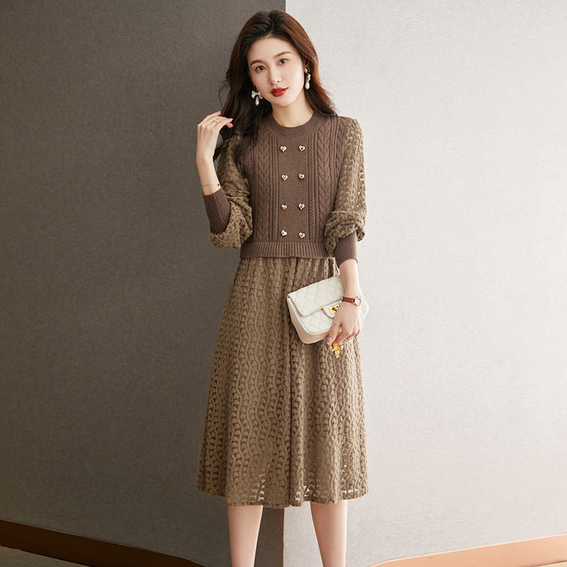 Robe tricotée pour femmes avec corsage ajusté et jupe évasée Chic & Stil