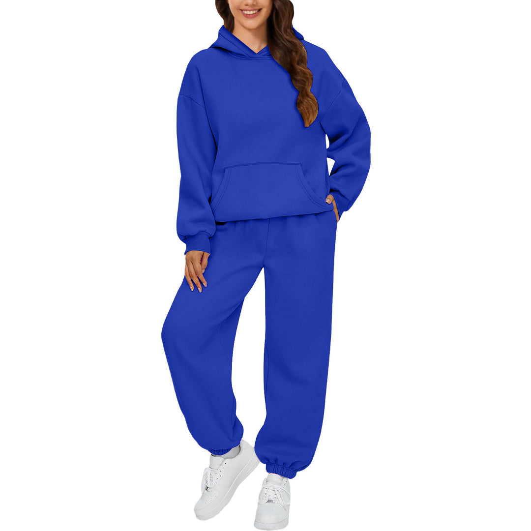 Ladies comfortable tracksuit with practical pockets Lune London