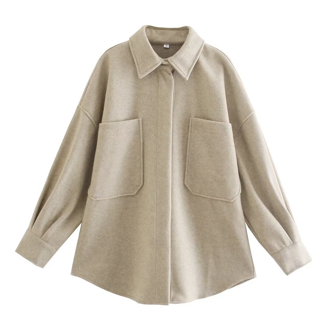 Oversized flannel jacket for women in high-quality wool blend with practical pockets Lune London