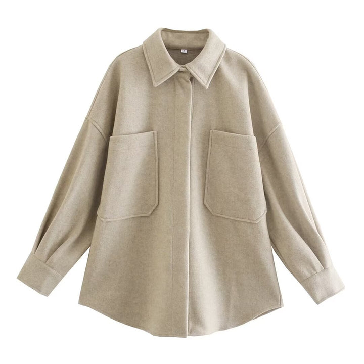 Oversized flannel jacket for women in high-quality wool blend with practical pockets Lune London