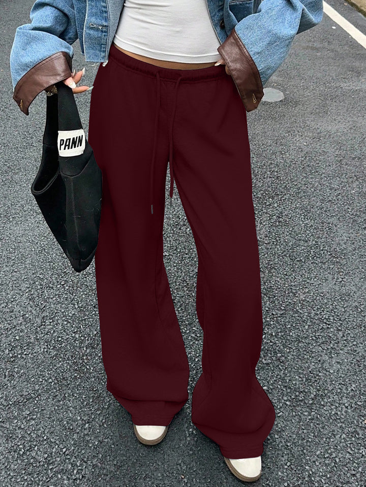 Women Comfortable Loose Sports Pants with Practical Pockets Lune London
