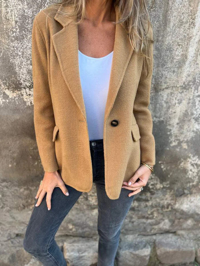 Chic and style elegant boucle blazer for women with relaxed fit