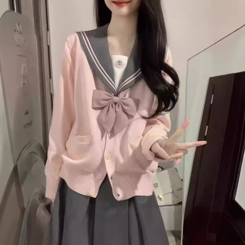 Women casual V-neck cardigan with practical pockets Amarae