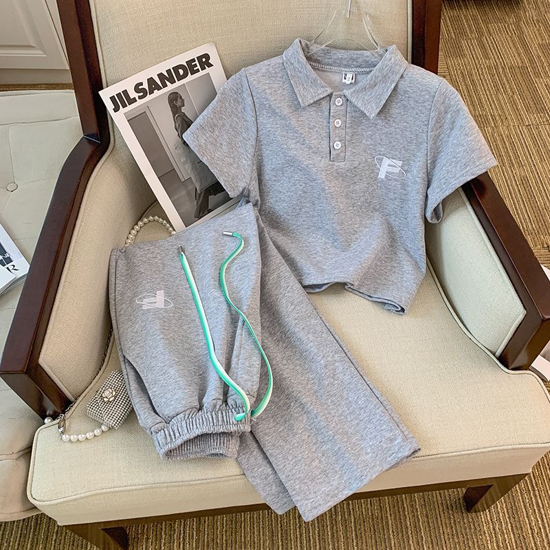 Women's Polo and Jogging Pants Set with Elastic Waistband Chic & Stil