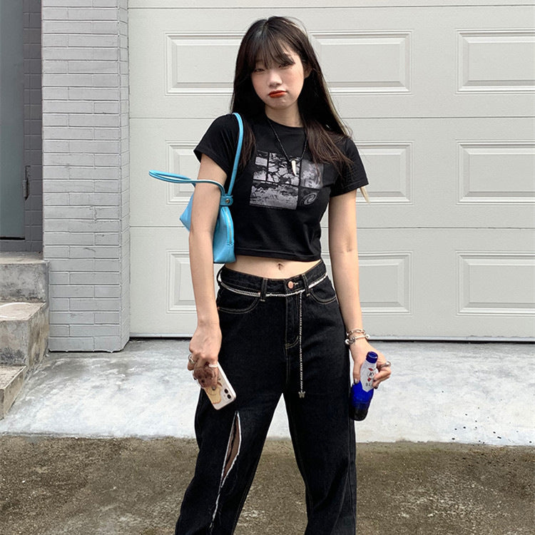 Ladies Cropped T-Shirt with creative graphic design Lune London