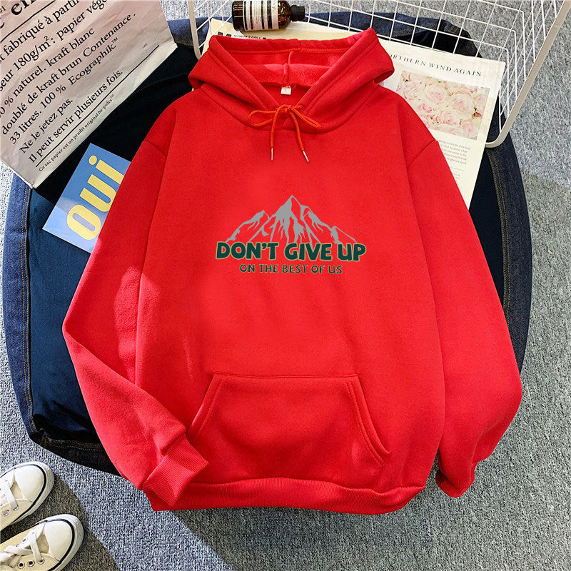 Women's hoodie with motivating mountain design Chic & Stil