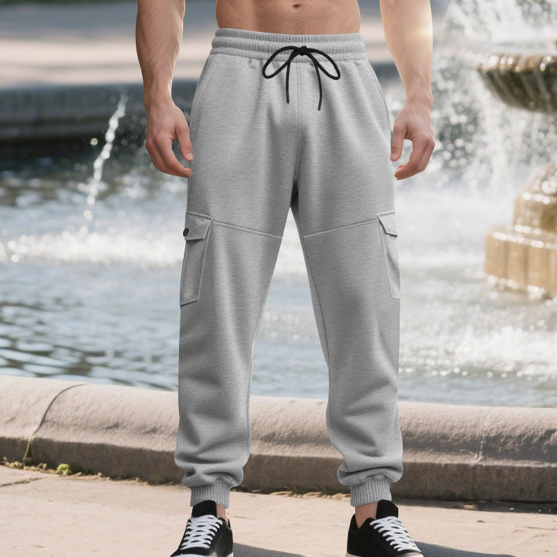 Comfortable cargo jogging pants for men with elastic waistband and practical side pockets Lune London