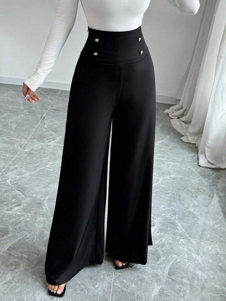 High-waisted palazzo pants for women with decorative buttons Lune London