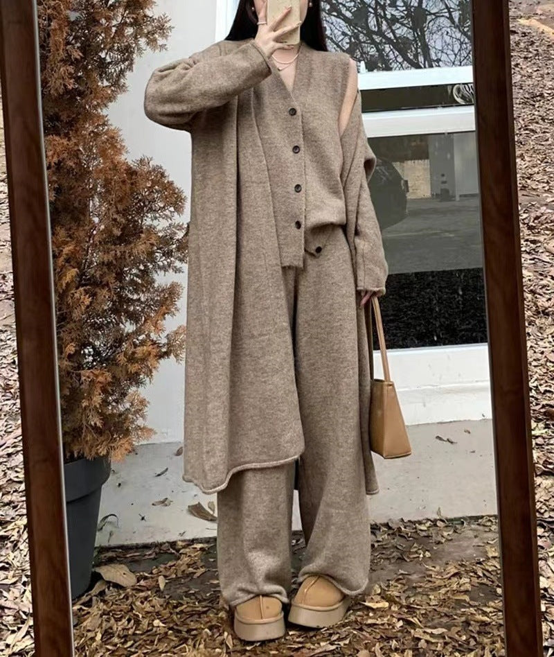 Ensemble en tricot pour femmes avec cardigan réchauffant et pantalons confortables Chic & Stil