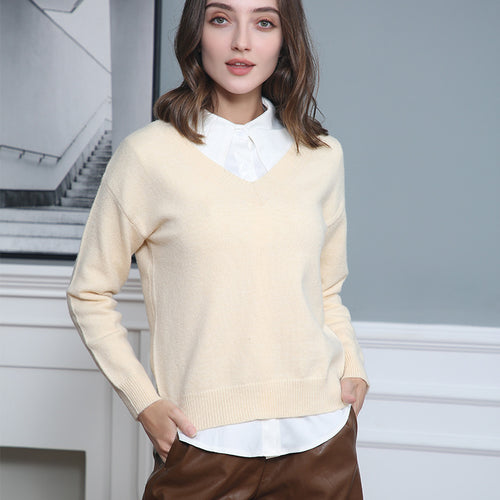 Women elegant V-neck sweater in soft material with drop shoulders Amarae