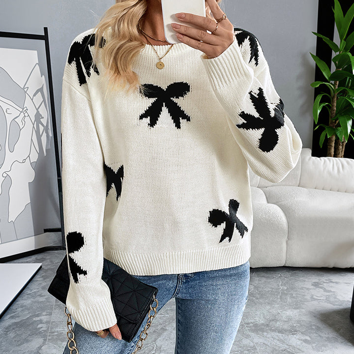 Ladies Soft Sweater with a Playful Bow Pattern Lune London