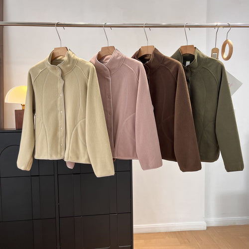 Veste en polaire pour femmes avec col montant et boutons-pression Chic & Stil
