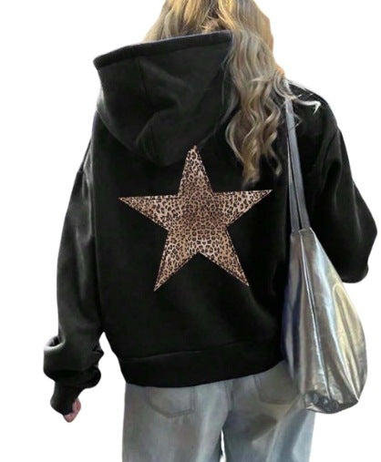 Women’s Hoodie with Eye-Catching Leopard Star Design Chic & Stil